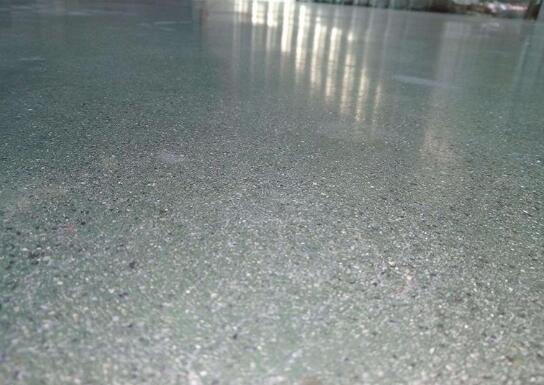 ����ɰ��ƺ